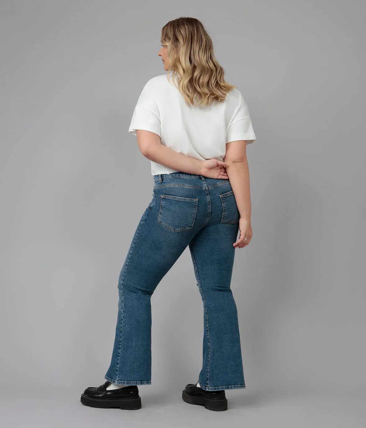 BRADLY-DIS Mid Rise Flare Jeans