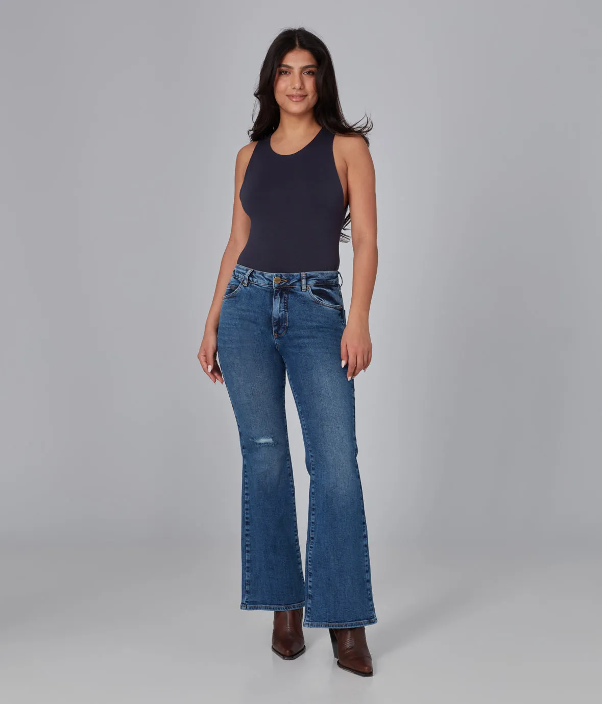 BRADLY-DIS Mid Rise Flare Jeans