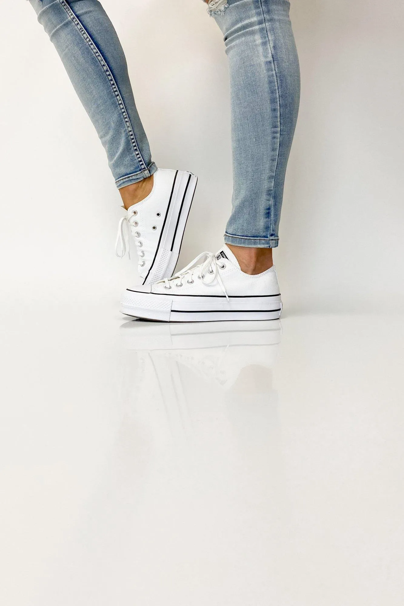 Converse Chuck Taylor All Star Lift Low White