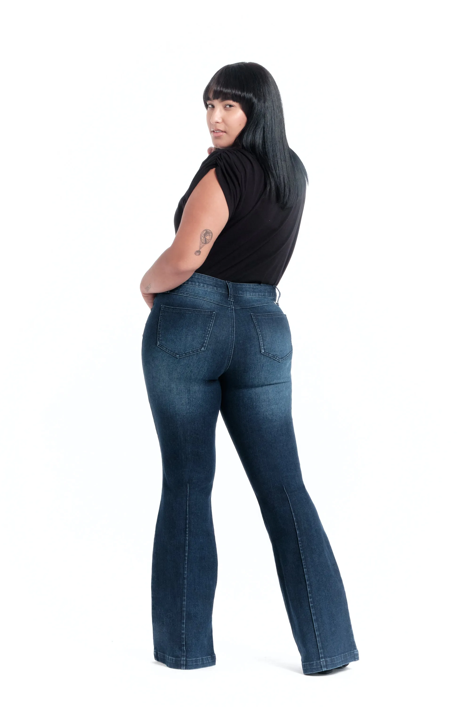 Curvy Re:Denim Flare in Lyric