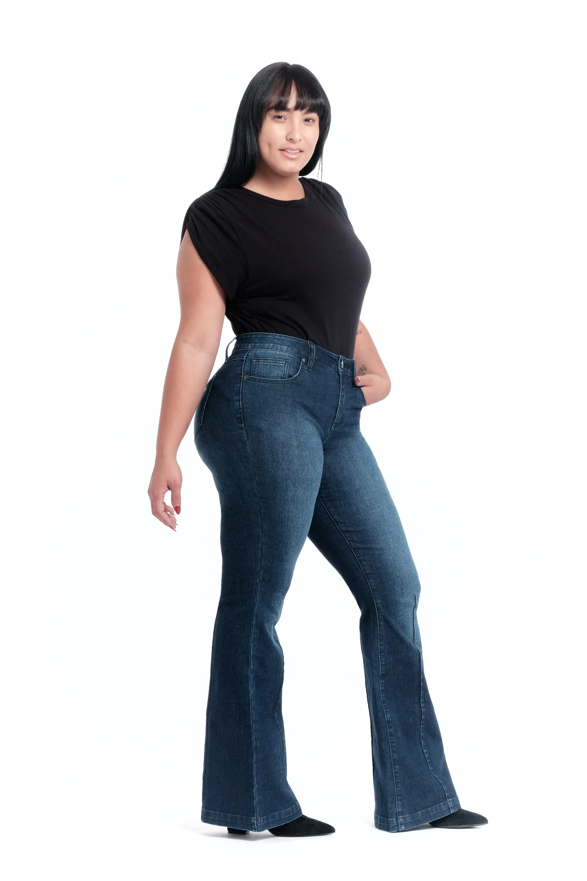 Curvy Re:Denim Flare in Lyric