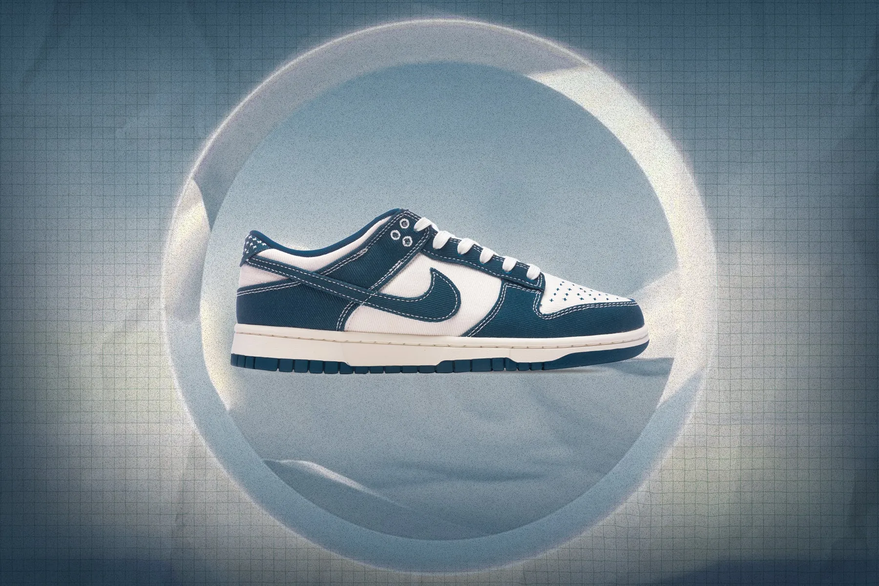 Dunk Low Retro SE - Summit White/Industrial Blue