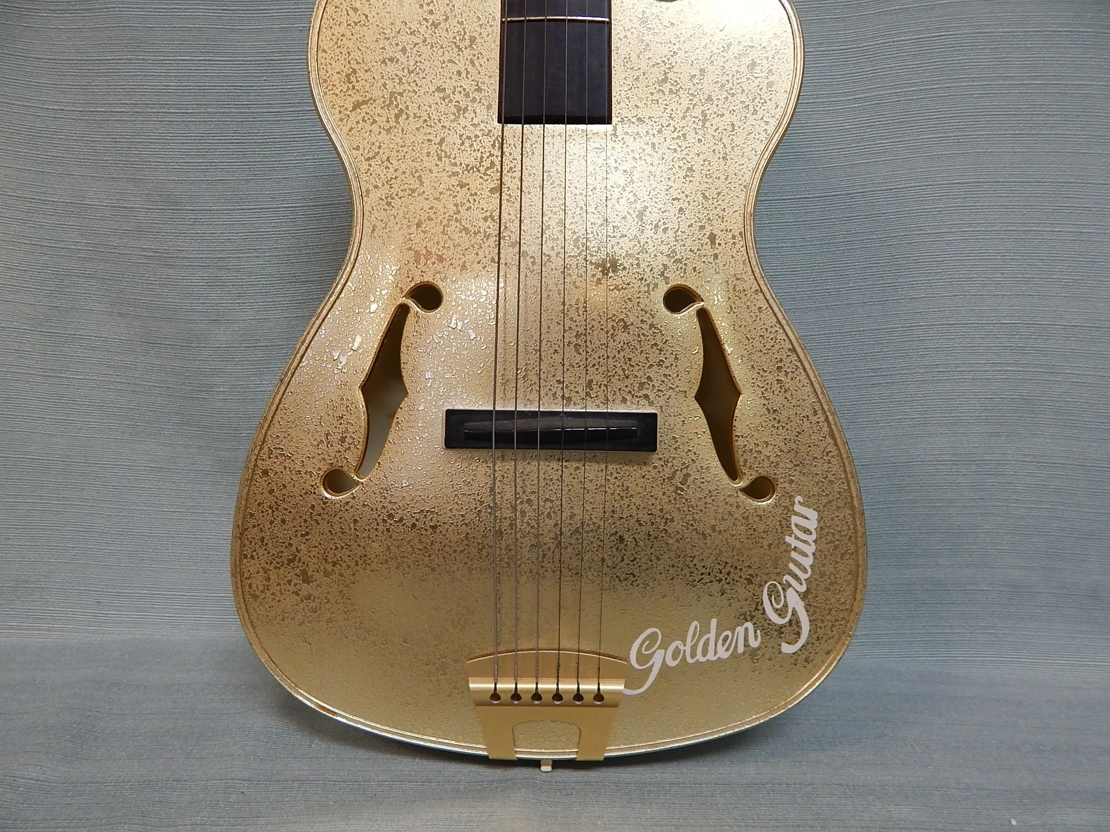 Eminee Golden Guitar - Very Good Vintage Condition