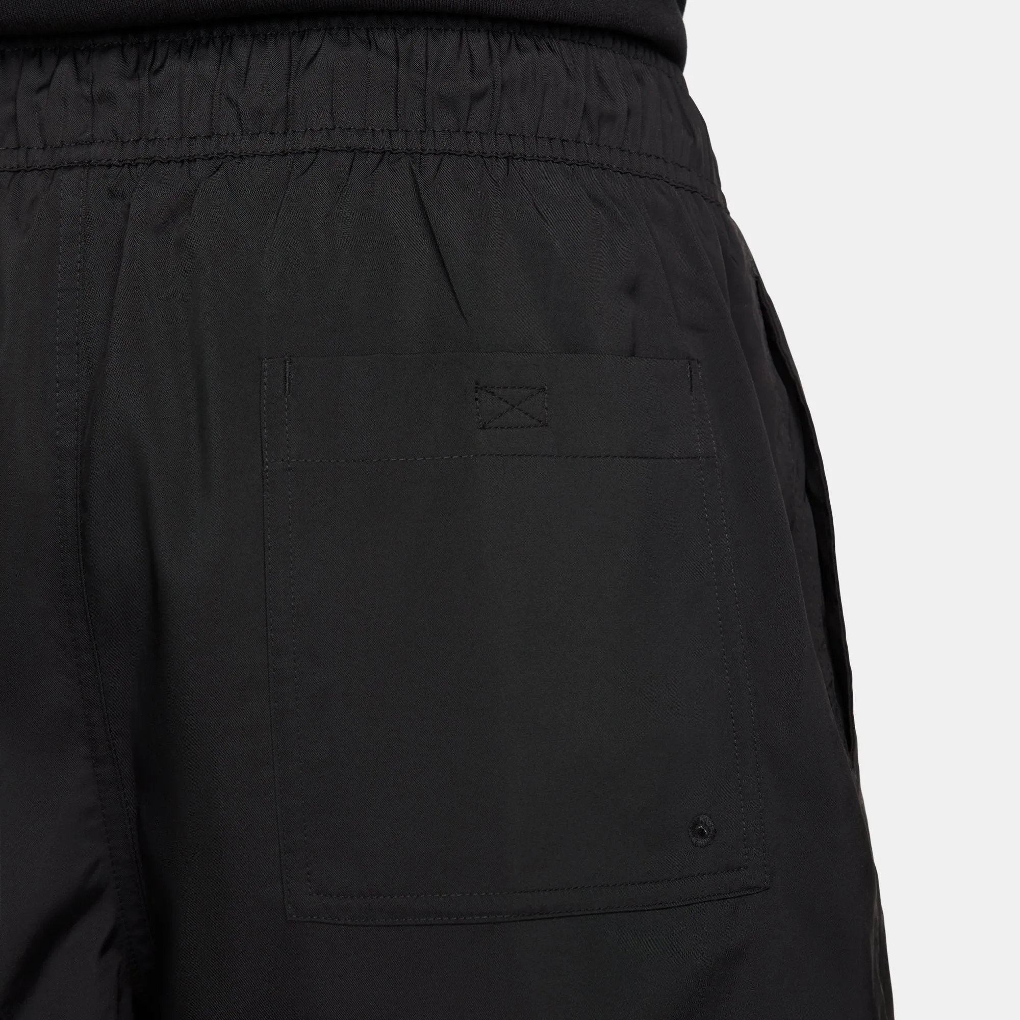 Nike Club Woven Flow Shorts (Black)